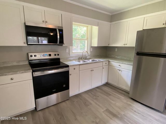 1924 Millie Christine Road, Whiteville, NC 28472