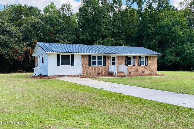 1924 Millie Christine Road, Whiteville, NC 28472