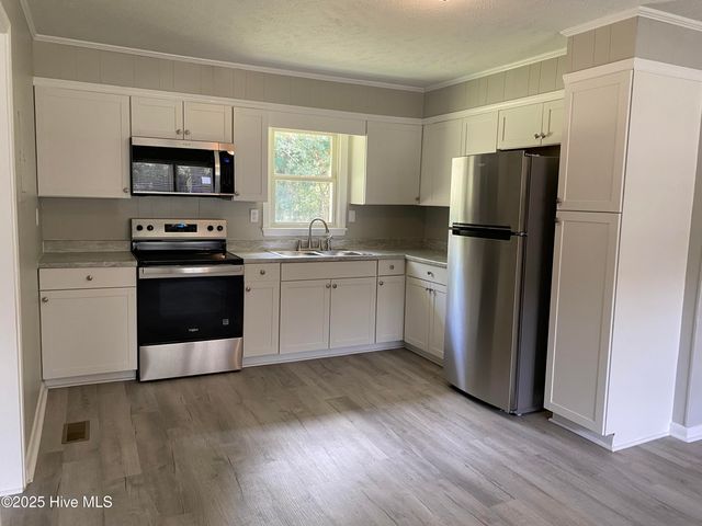 1924 Millie Christine Road, Whiteville, NC 28472