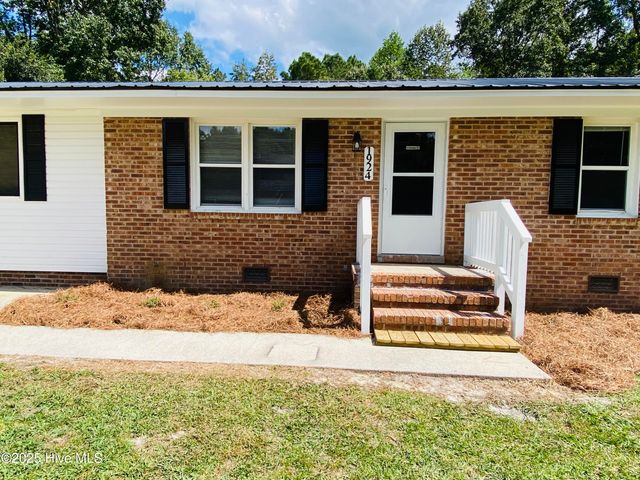 1924 Millie Christine Road, Whiteville, NC 28472