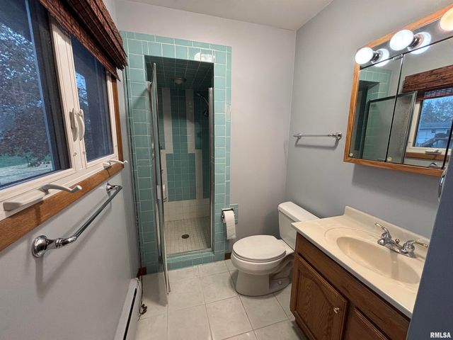 1401 6TH Street A, Orion, IL 61273