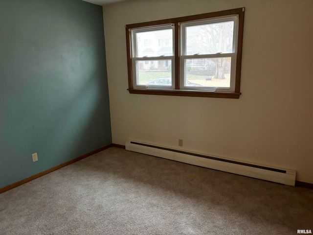 1401 6TH Street A, Orion, IL 61273