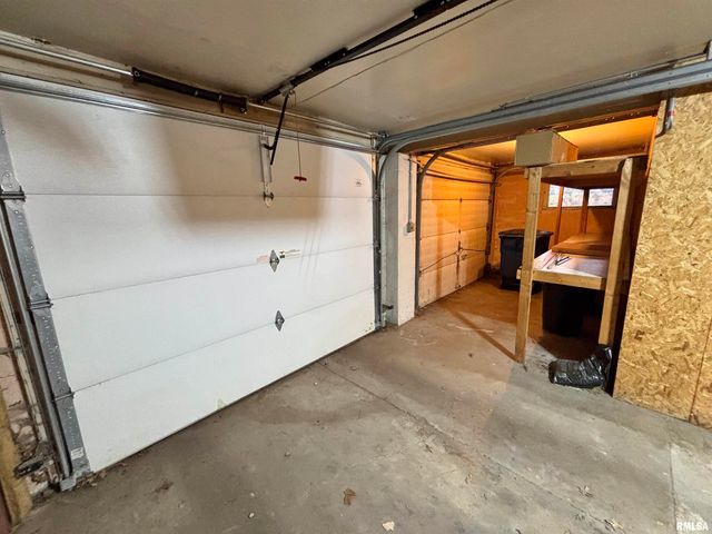 1401 6TH Street A, Orion, IL 61273