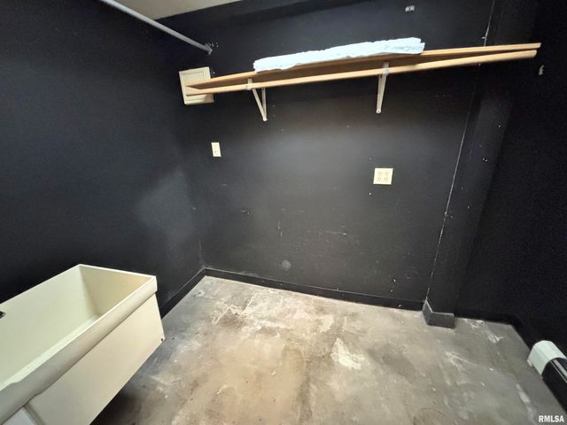 1401 6TH Street A, Orion, IL 61273