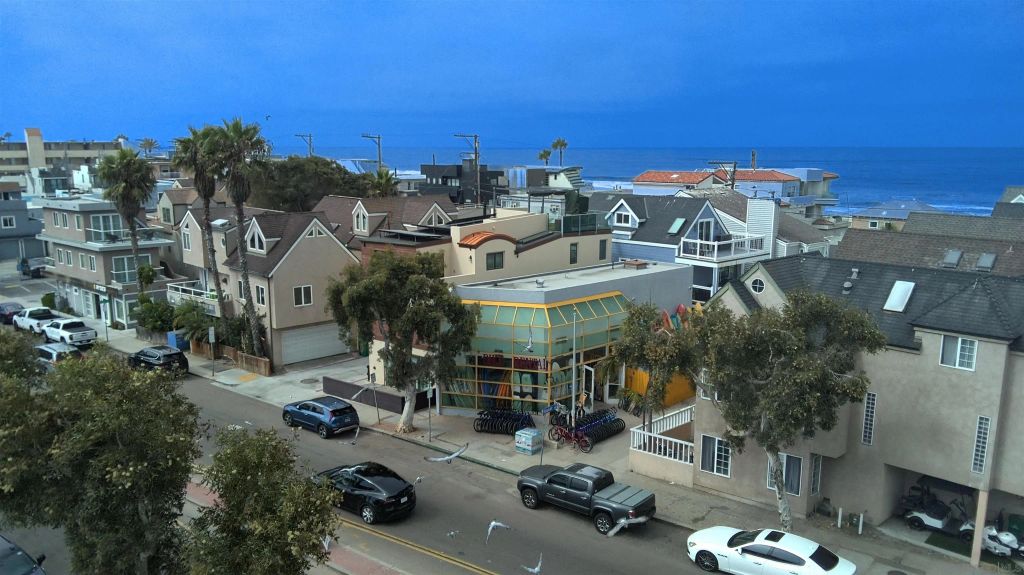 3830 Mission Boulevard, San Diego, CA 92109