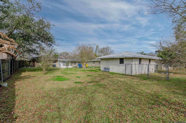 58929 Obier St, Plaquemine, LA 70764