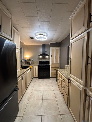 58929 Obier St, Plaquemine, LA 70764