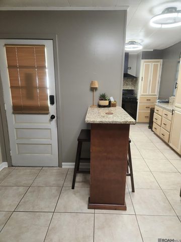 58929 Obier St, Plaquemine, LA 70764