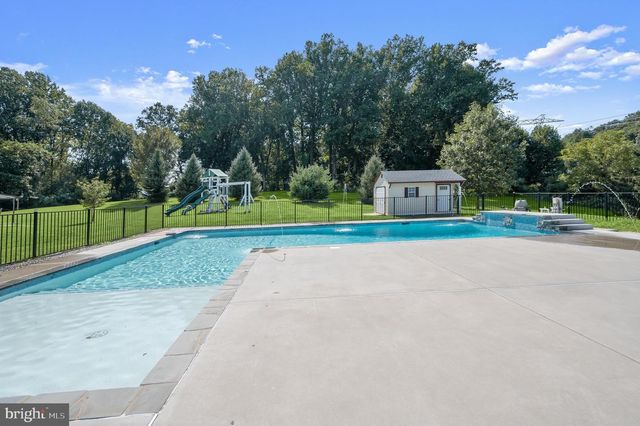 1650 VILLAGE GREEN DR, Woodbine, MD 21797