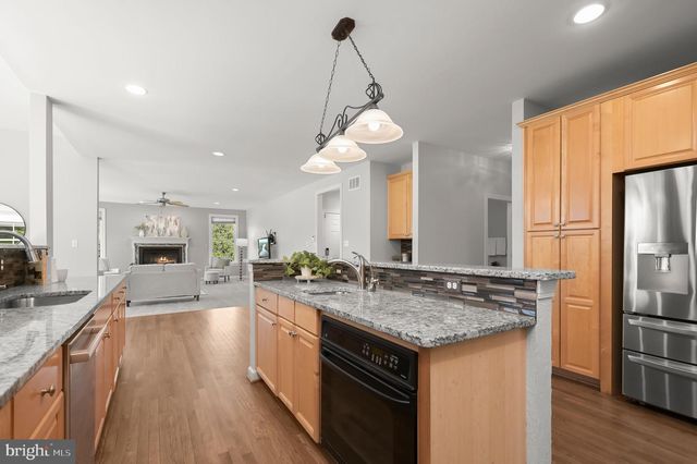 1650 VILLAGE GREEN DR, Woodbine, MD 21797