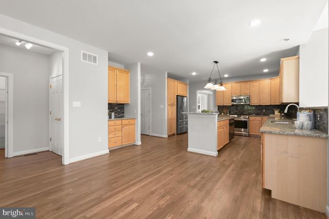 1650 VILLAGE GREEN DR, Woodbine, MD 21797