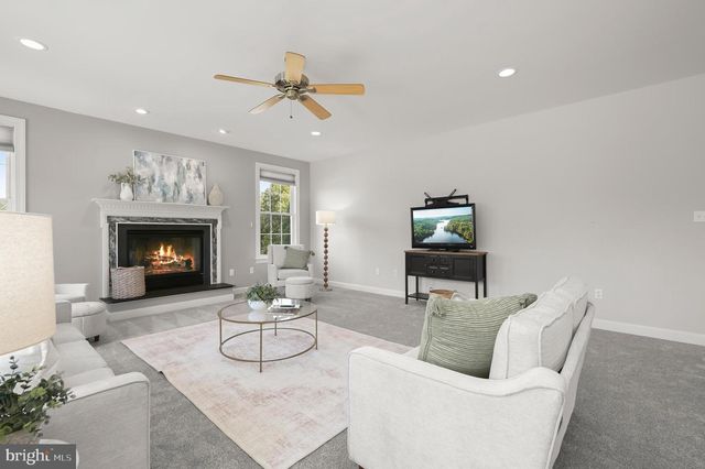 1650 VILLAGE GREEN DR, Woodbine, MD 21797