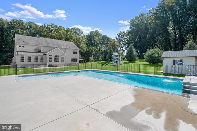 1650 VILLAGE GREEN DR, Woodbine, MD 21797