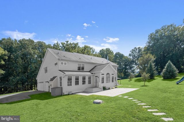 1650 VILLAGE GREEN DR, Woodbine, MD 21797