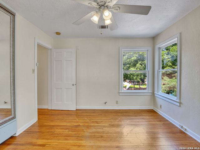 785 Burr, Terrell Hills, TX 78209