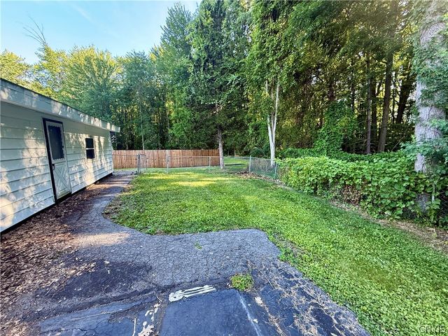 106 Keith Drive, Cicero, NY 13212