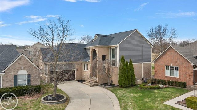59807 Glacier Ridge N. Drive, Washington Twp, MI 48094