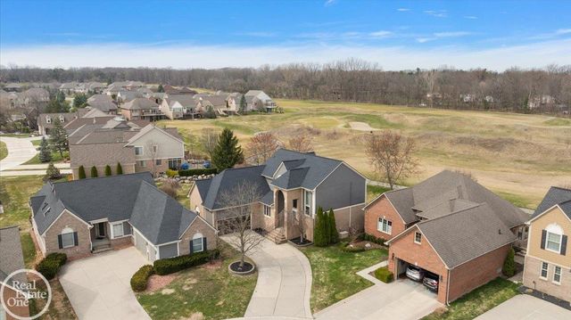 59807 Glacier Ridge N. Drive, Washington Twp, MI 48094