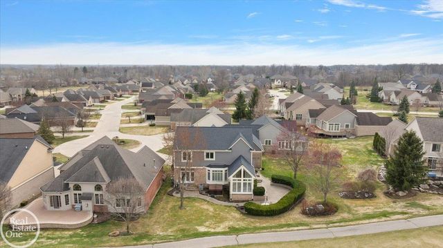 59807 Glacier Ridge N. Drive, Washington Twp, MI 48094