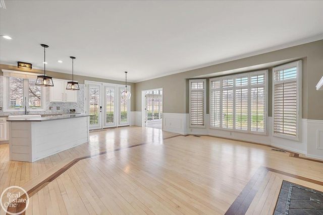 59807 Glacier Ridge N. Drive, Washington Twp, MI 48094