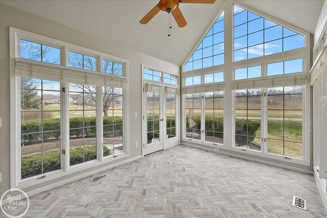 59807 Glacier Ridge N. Drive, Washington Twp, MI 48094