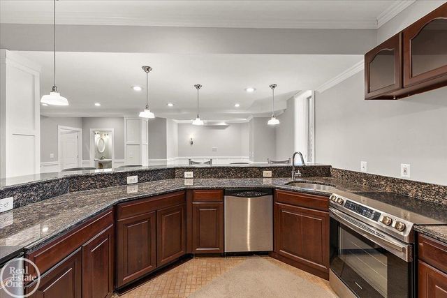 59807 Glacier Ridge N. Drive, Washington Twp, MI 48094