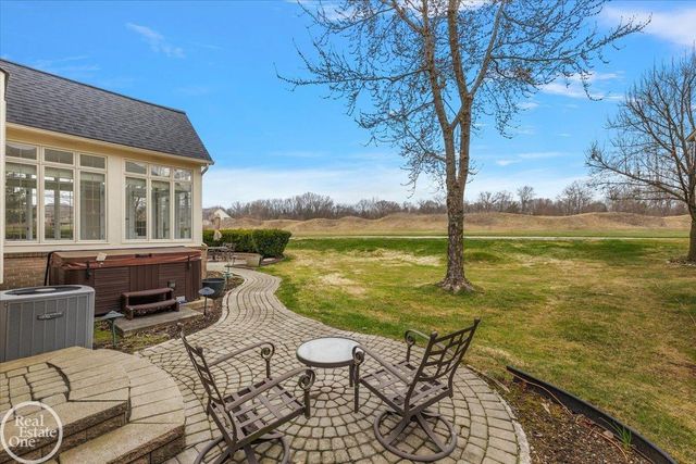 59807 Glacier Ridge N. Drive, Washington Twp, MI 48094
