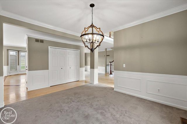 59807 Glacier Ridge N. Drive, Washington Twp, MI 48094