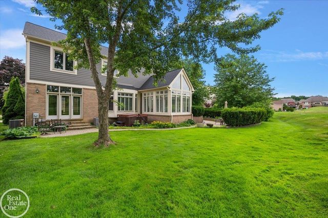 59807 Glacier Ridge N. Drive, Washington Twp, MI 48094
