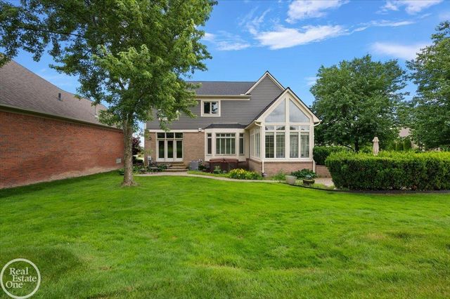 59807 Glacier Ridge N. Drive, Washington Twp, MI 48094