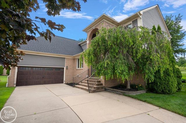 59807 Glacier Ridge N. Drive, Washington Twp, MI 48094
