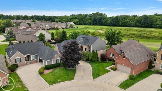 59807 Glacier Ridge N. Drive, Washington Twp, MI 48094