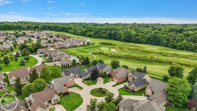59807 Glacier Ridge N. Drive, Washington Twp, MI 48094