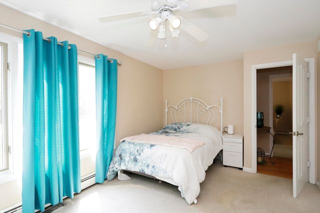 12 Amanda Rd, Freetown, MA 02702