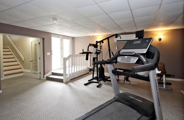 12 Amanda Rd, Freetown, MA 02702