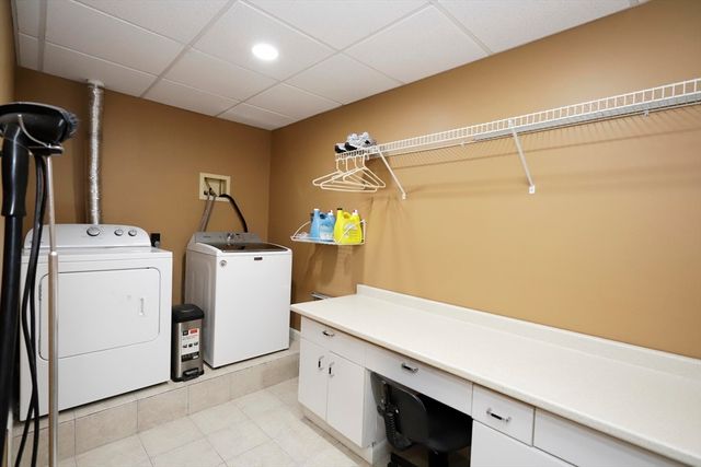 12 Amanda Rd, Freetown, MA 02702