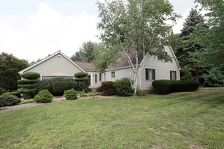 12 Amanda Rd, Freetown, MA 02702