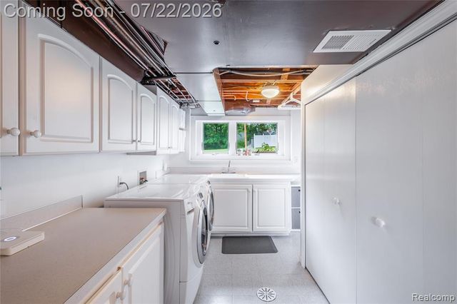 204 Terrace Court, Grand Blanc, MI 48439