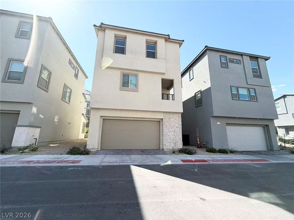 1477 Whistling Kite Street, Las Vegas, NV 89138