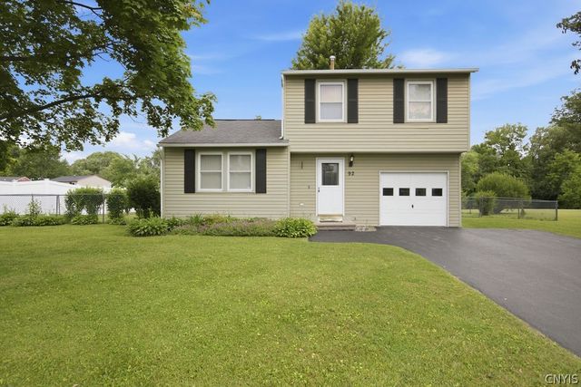 92 Ferndale Lane, Manlius, NY 13116
