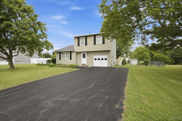 92 Ferndale Lane, Manlius, NY 13116