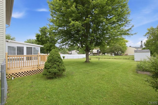 92 Ferndale Lane, Manlius, NY 13116