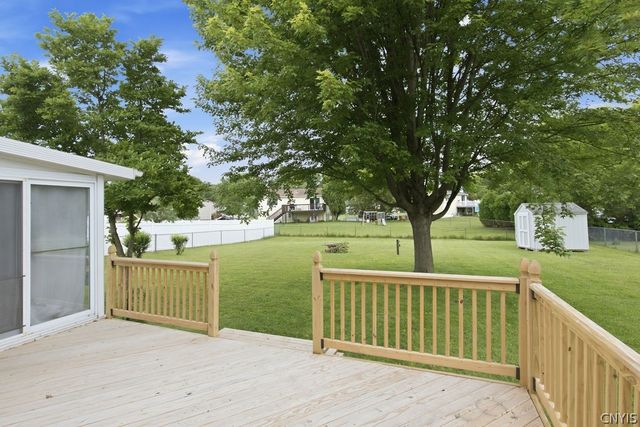 92 Ferndale Lane, Manlius, NY 13116