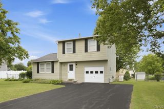 92 Ferndale Lane, Manlius, NY 13116