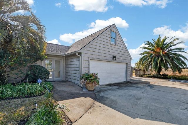 4118 Riverside Drive, Brunswick, GA 31520