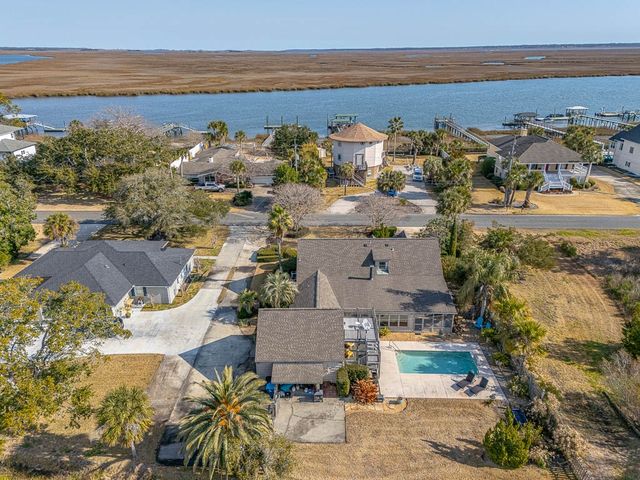 4118 Riverside Drive, Brunswick, GA 31520