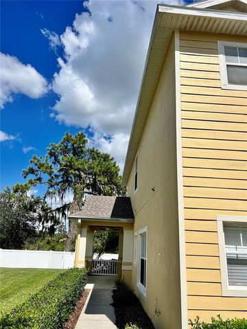 20129 INDIAN ROSEWOOD DRIVE, Tampa, FL 33647