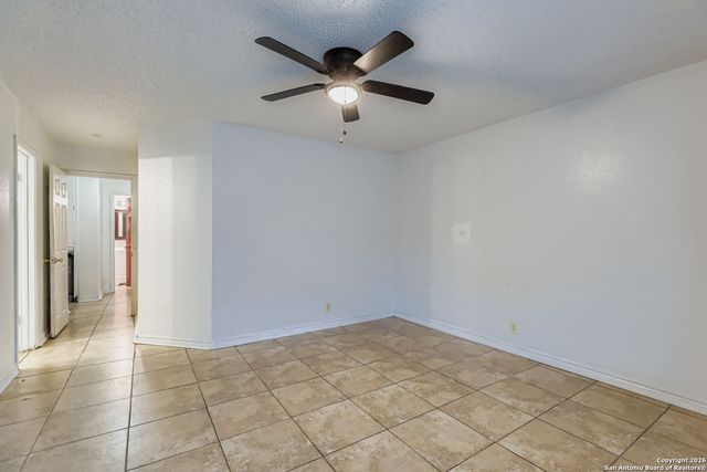 10011 Sugarloaf Drive, San Antonio, TX 78245