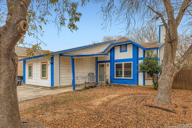 10011 Sugarloaf Drive, San Antonio, TX 78245