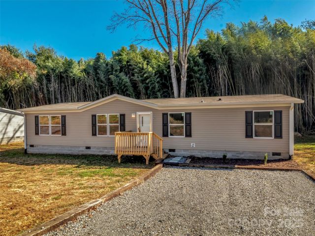 28 Addie Lane, Waynesville, NC 28786